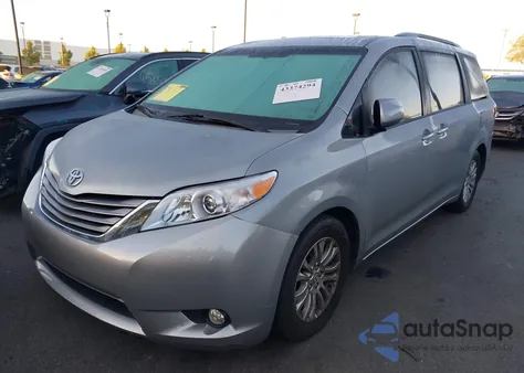 2015 Toyota Sienna Xle 8 Passenger from USA, damaged, VIN 5TDYK3DC8FS631121